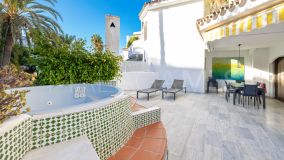 Apartment for sale in Golden Beach, Marbella East