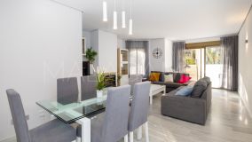 Apartment for sale in Golden Beach, Marbella East