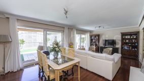 Penthouse for sale in Playa de la Fontanilla, Marbella City