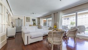 Penthouse for sale in Playa de la Fontanilla, Marbella City