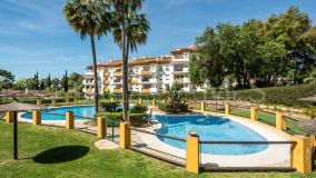 Apartment for sale in Los Pinos de Nagüeles, Marbella Golden Mile