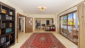 Villa for sale in Hacienda las Chapas, Marbella East