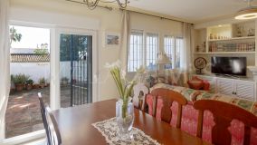 Radhus for sale in El Capricho, Marbella Golden Mile