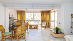 Apartamento en venta en Playa de la Fontanilla, Marbella Ciudad