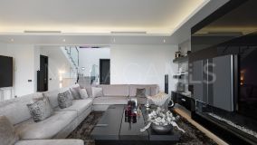 Villa for sale in Altos de Puente Romano, Marbella Golden Mile