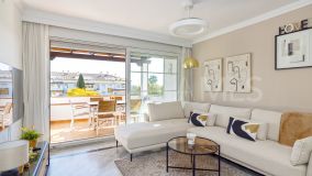 Tvåvånings takvåning for sale in Hacienda Nagüeles I, Marbella Golden Mile