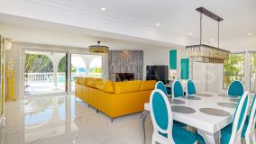 Villa en venta en Rio Real, Marbella Este