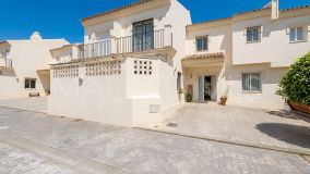 Reihenhaus zu verkaufen in Hacienda San Manuel, Marbella Ost