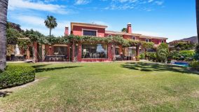 Chalet en venta en Nueva Andalucia, Marbella