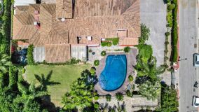 Chalet en venta en Nueva Andalucia, Marbella