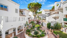 Apartment for sale in Nueva Andalucia, 368,000 €