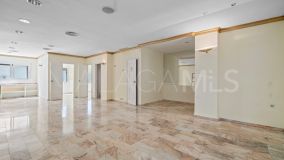 Commercial Premises for sale in Marbella - Puerto Banus