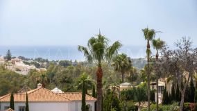 Apartamento en venta en Nueva Andalucia, Marbella