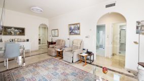 Lägenhet for sale in Nueva Andalucia, Marbella