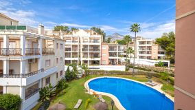 Lägenhet for sale in Nueva Andalucia, Marbella