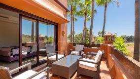 Apartamento en venta en Nueva Andalucia, Marbella