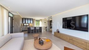 Apartamento en venta en Nueva Andalucia, Marbella