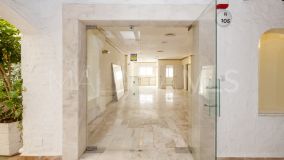 Kommersiella Lokaler for sale in Marbella - Puerto Banus