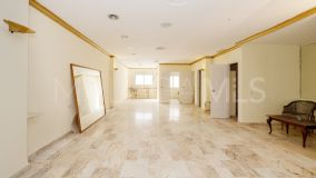 Kommersiella Lokaler for sale in Marbella - Puerto Banus
