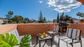 Apartment for sale in El Paraiso Playa, Estepona East