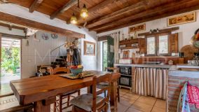 Villa en venta en El Velerin, Estepona Este