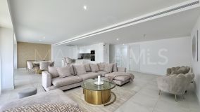 Markplanslägenhet for sale in Oasis325, Estepona Öst