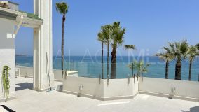 Penthouse for sale in Dominion Beach, Estepona East