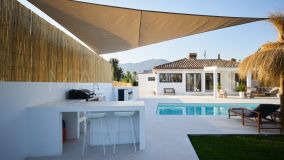 Villa for sale in La Gaspara, Estepona West