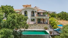 Villa en venta en Forest Hills, Altos de Estepona