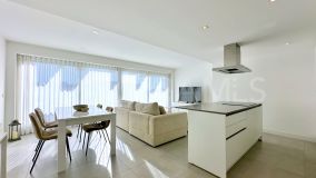 Lägenhet for sale in Oasis325, Estepona Öst