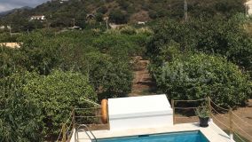 House for sale in Estepona