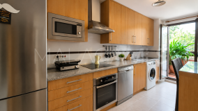 Apartment for sale in Playa del Angel, Estepona Town
