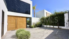 Villa en venta en El Campanario, Estepona Este