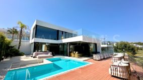 Villa for sale in El Campanario, Estepona Est