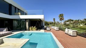 Villa en venta en El Campanario, Estepona Este