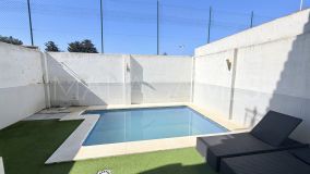 Hus i byn for sale in Secadero, Casares Pueblo