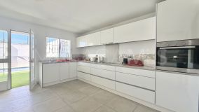 Hus i byn for sale in Secadero, Casares Pueblo