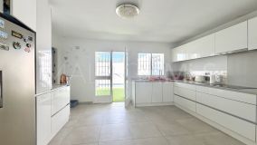 Hus i byn for sale in Secadero, Casares Pueblo