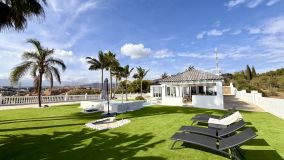 House for sale in Elviria, Marbella East