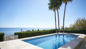 Villa for sale in Buenas Noches, Estepona Ouest