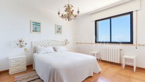 Villa for sale in Buenas Noches, Estepona Ouest