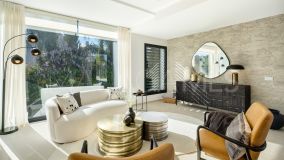 Villa en venta en Parcelas del Golf, Nueva Andalucia