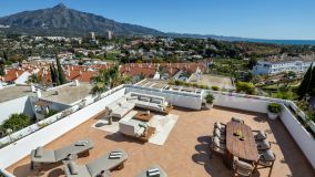 Apartment for sale in Jardines de Andalucia, Nueva Andalucia