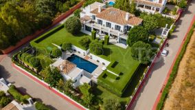 For sale 7 bedrooms villa in Marbella Golden Mile