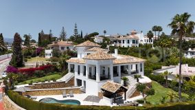 For sale villa in Cumbres de Elviria