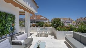 Ático elegante cerca de playas y campos de golf en venta en Ancon Sierra IV, Marbella Golden Mile