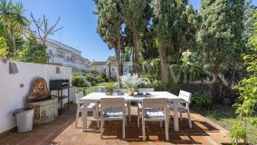 Town House for sale in Cabopino, Marbella East
