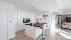 Lägenhet for sale in Jardines Colgantes, Marbella Golden Mile