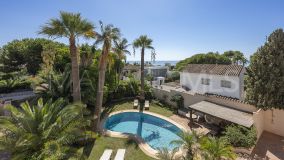 Villa for sale in Costabella, Marbella East