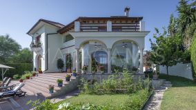 Villa for sale in El Rosario, Marbella East